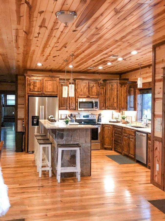 Stone Mountain Lodge 5000Sqft 6 Bed Game Room Pool Table Hot Tub Брокен-Боу Экстерьер фото