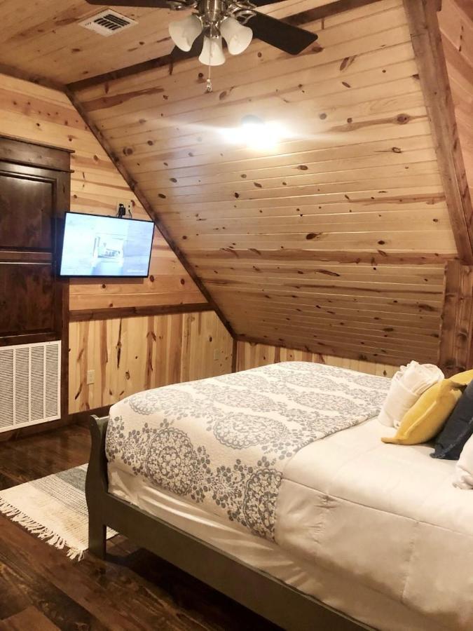 Stone Mountain Lodge 5000Sqft 6 Bed Game Room Pool Table Hot Tub Брокен-Боу Экстерьер фото