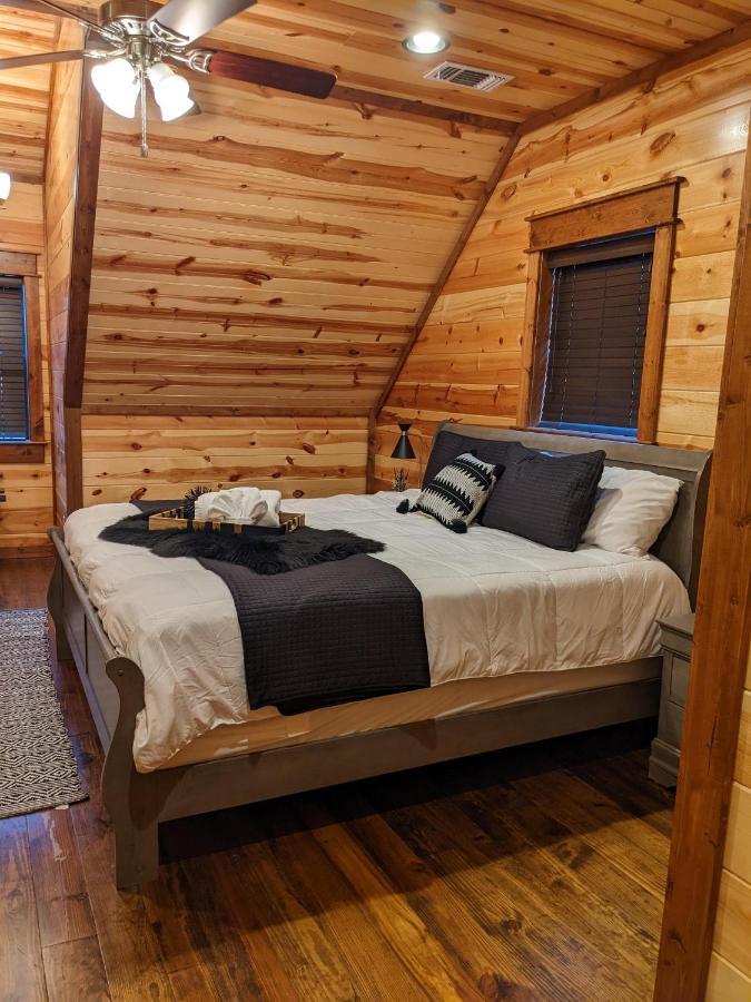 Stone Mountain Lodge 5000Sqft 6 Bed Game Room Pool Table Hot Tub Брокен-Боу Экстерьер фото
