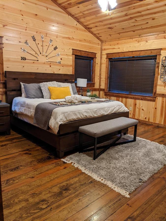Stone Mountain Lodge 5000Sqft 6 Bed Game Room Pool Table Hot Tub Брокен-Боу Экстерьер фото