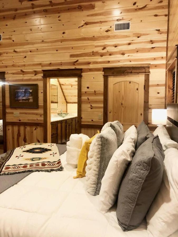 Stone Mountain Lodge 5000Sqft 6 Bed Game Room Pool Table Hot Tub Брокен-Боу Экстерьер фото